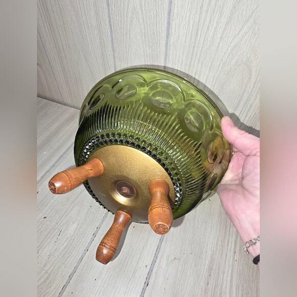 Vtg Green Glass Candy Dish Wood Feet Metal Heart Shaped Handle Table Centerpiece - Picture 3 of 7